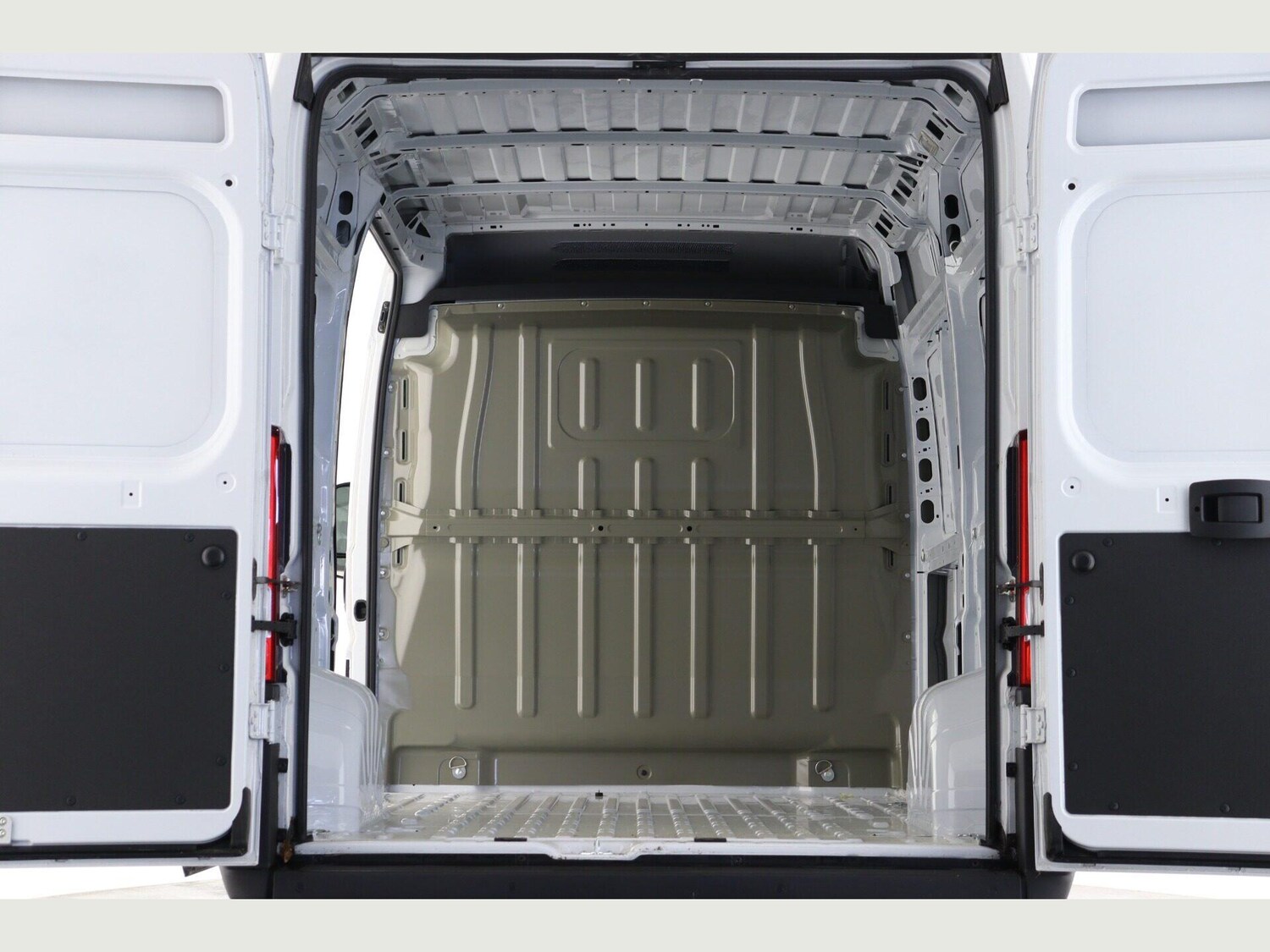 Used Vauxhall Movano 2025 for sale - 76573234: Photo 4