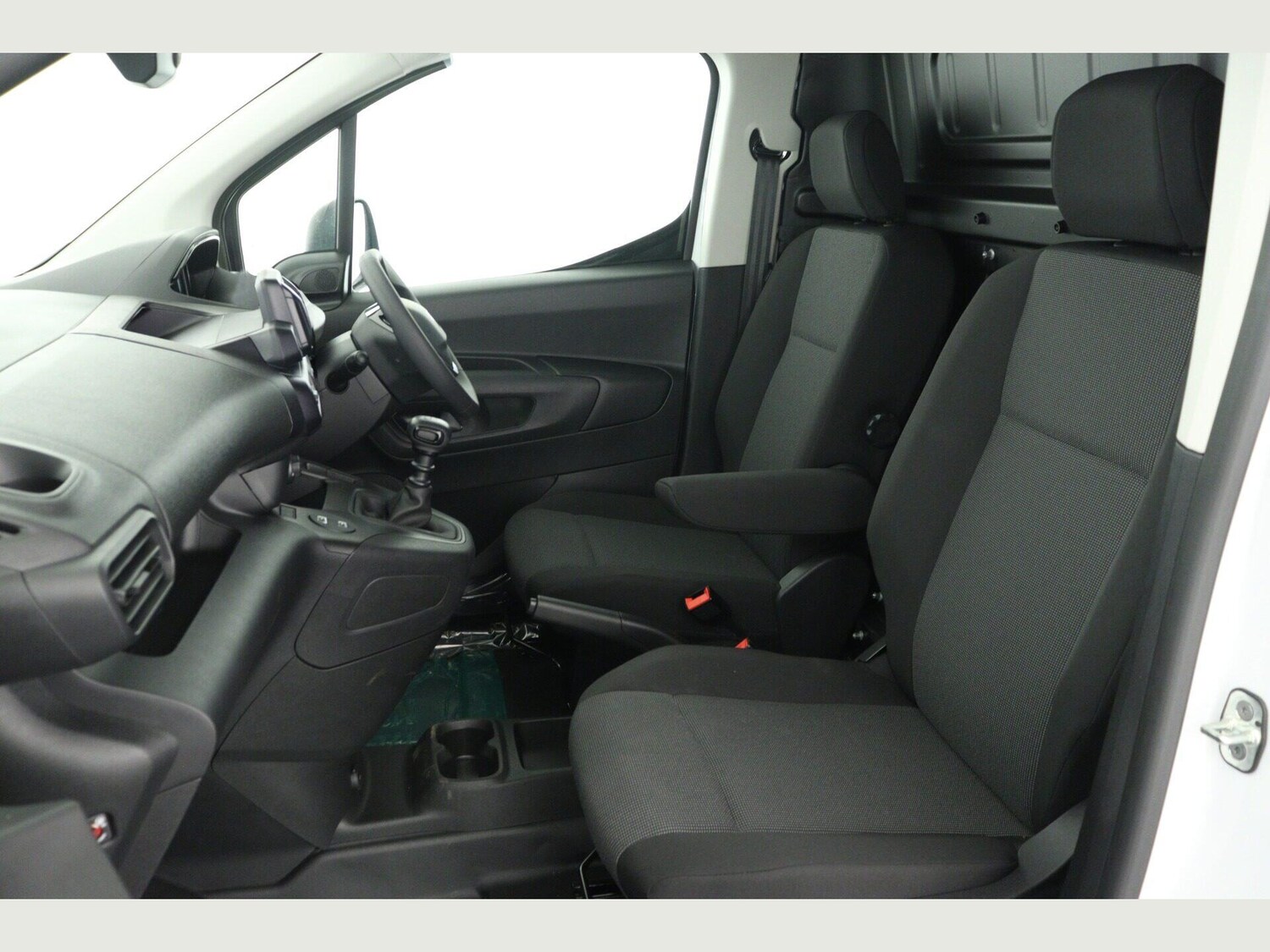 Used Peugeot Partner 2025 for sale - 77723129: Photo 13