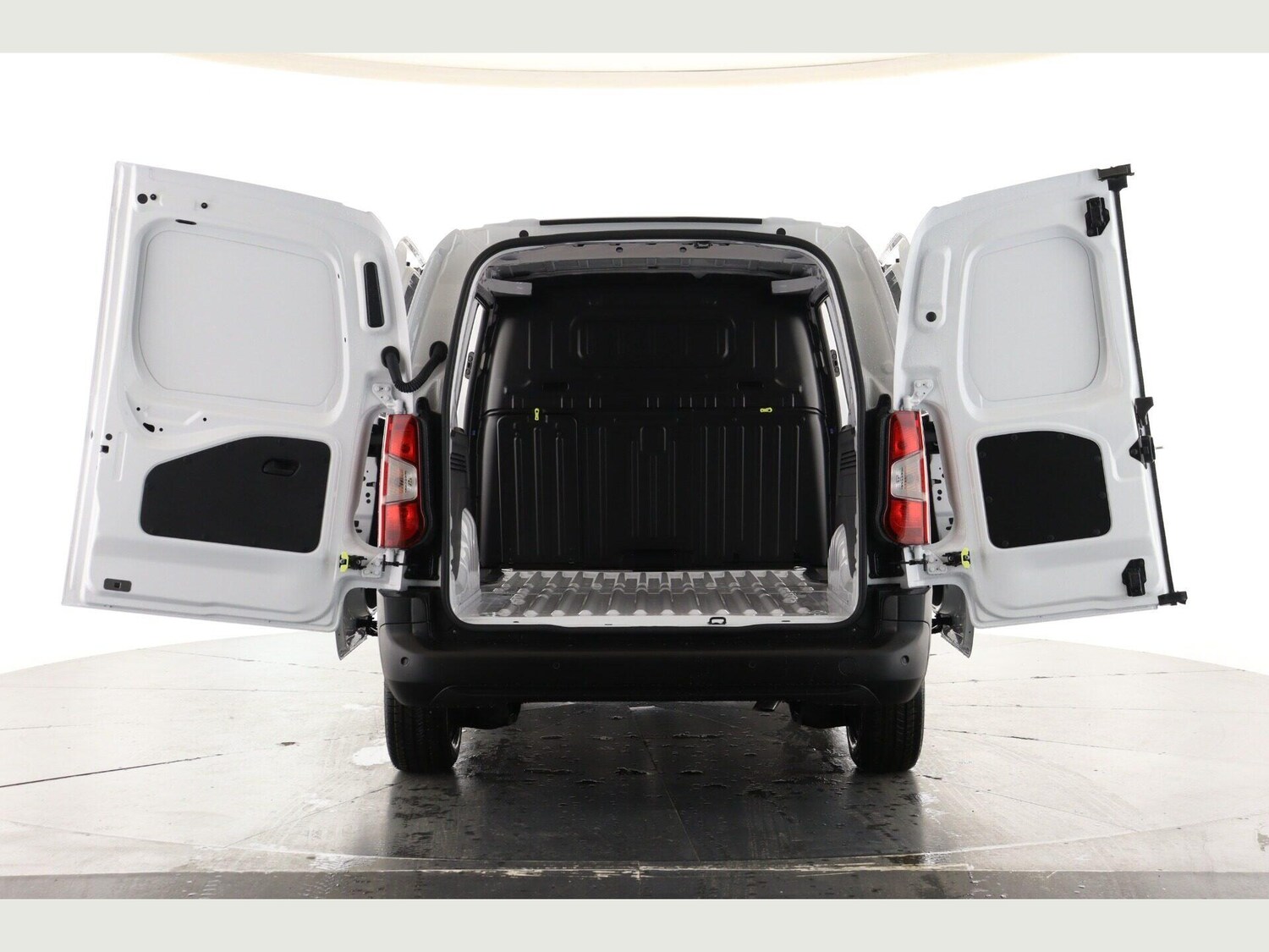 Used Peugeot Partner 2025 for sale - 77723129: Photo 3