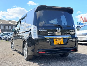 Used Honda Stepwagon 2014 for sale - 79746628: Photo