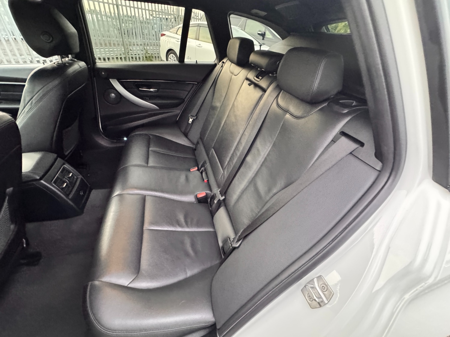 Used BMW 3 Series 2017 for sale - 76415515: Photo 36