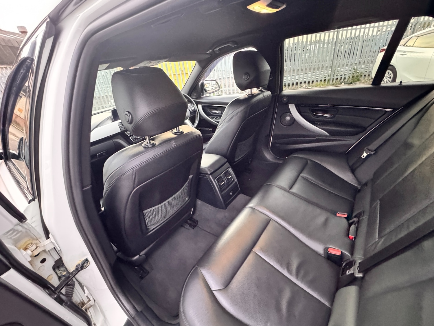 Used BMW 3 Series 2017 for sale - 76415515: Photo 37