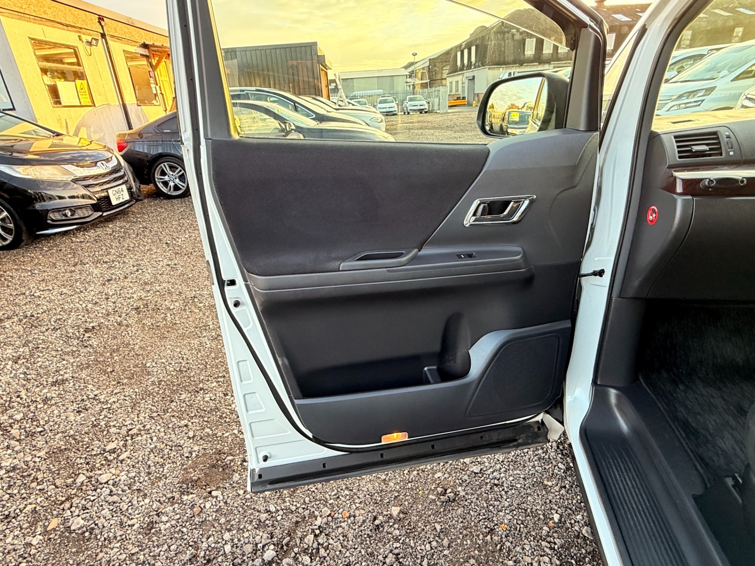 Used Toyota Vellfire 2025 for sale - 77013758: Photo 17