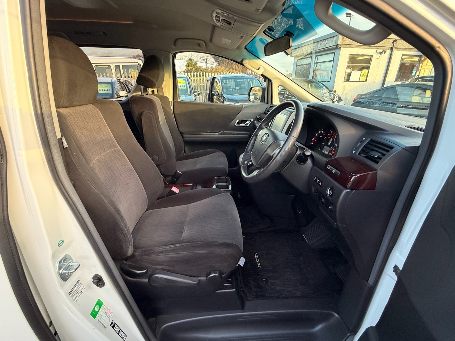 Used Toyota Vellfire 2025 for sale - 77013758: Photo 19