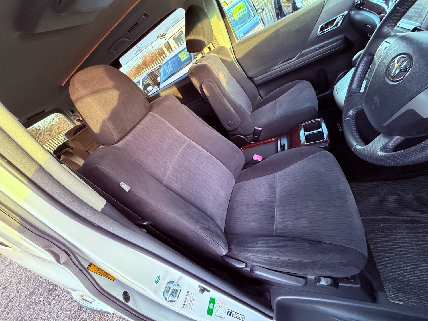 Used Toyota Vellfire 2025 for sale - 77013758: Photo 24