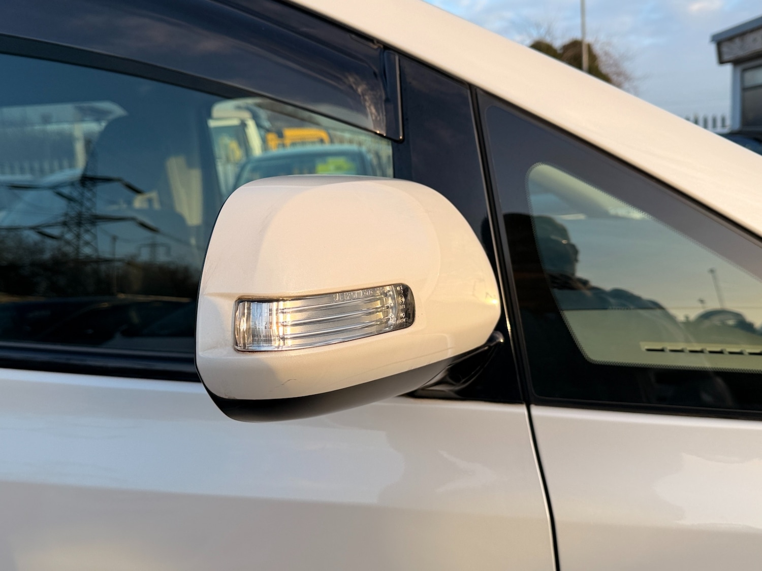 Used Toyota Vellfire 2025 for sale - 77013758: Photo 92