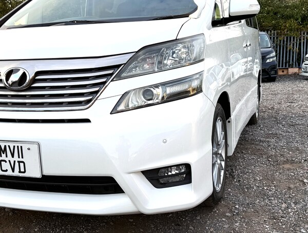 Used Toyota Vellfire 2023 for sale - 72060267: Photo 11