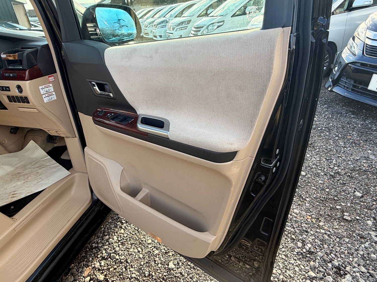 Used Toyota Vellfire 2011 for sale - 77352219: Photo 30