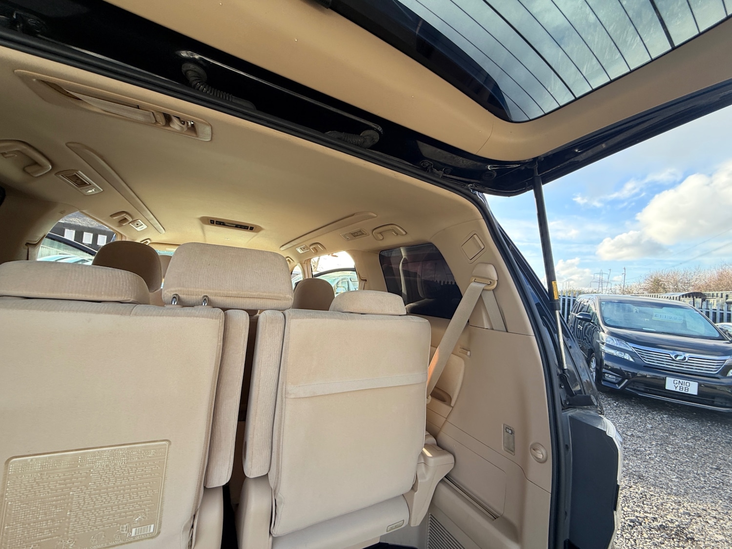 Used Toyota Vellfire 2011 for sale - 77352219: Photo 45