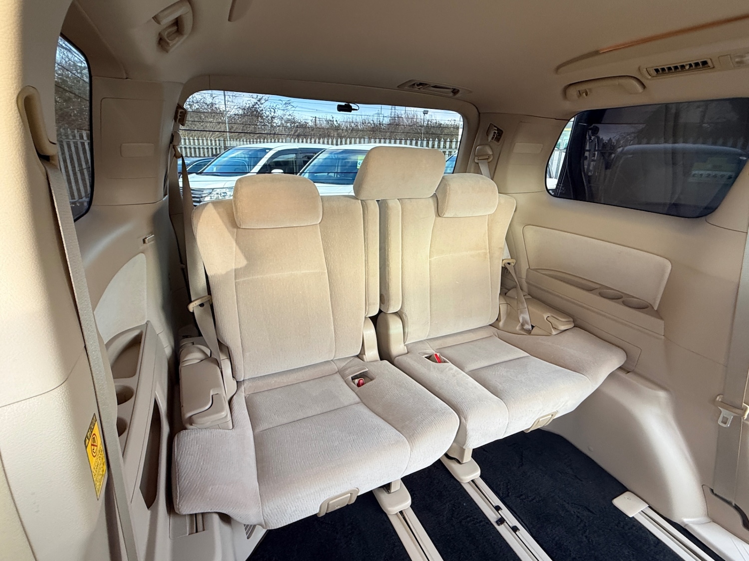 Used Toyota Vellfire 2011 for sale - 77352219: Photo 62