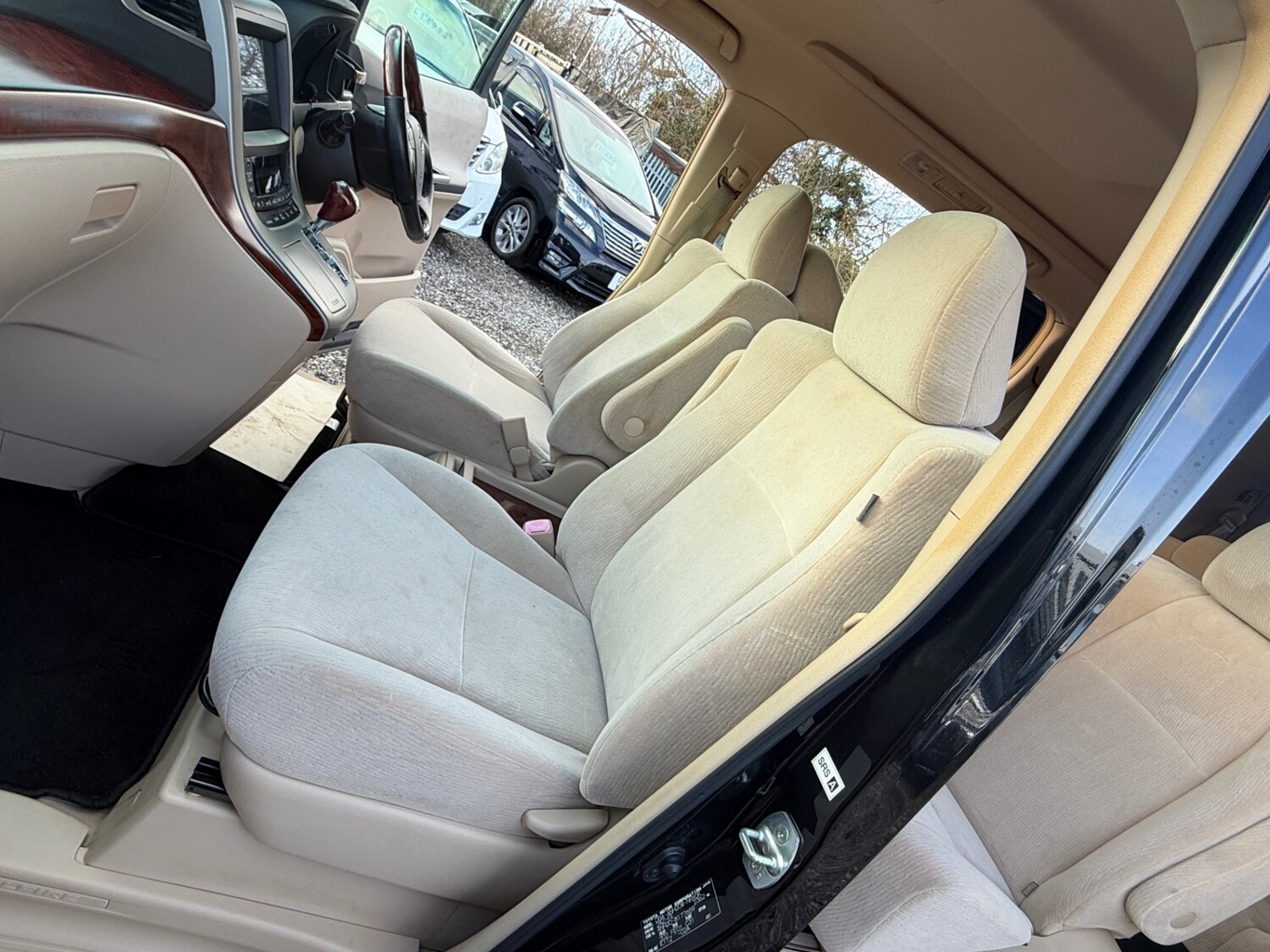 Used Toyota Vellfire 2011 for sale - 77352219: Photo 72