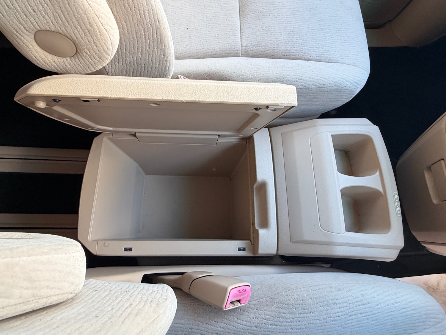 Used Toyota Vellfire 2011 for sale - 77352219: Photo 76