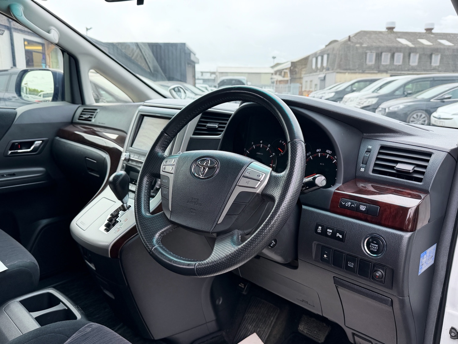 Used Toyota Alphard 2024 for sale - 78210508: Photo 11