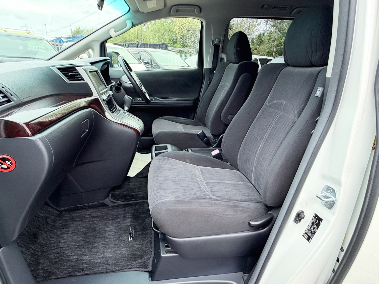 Used Toyota Alphard 2024 for sale - 78210508: Photo 22