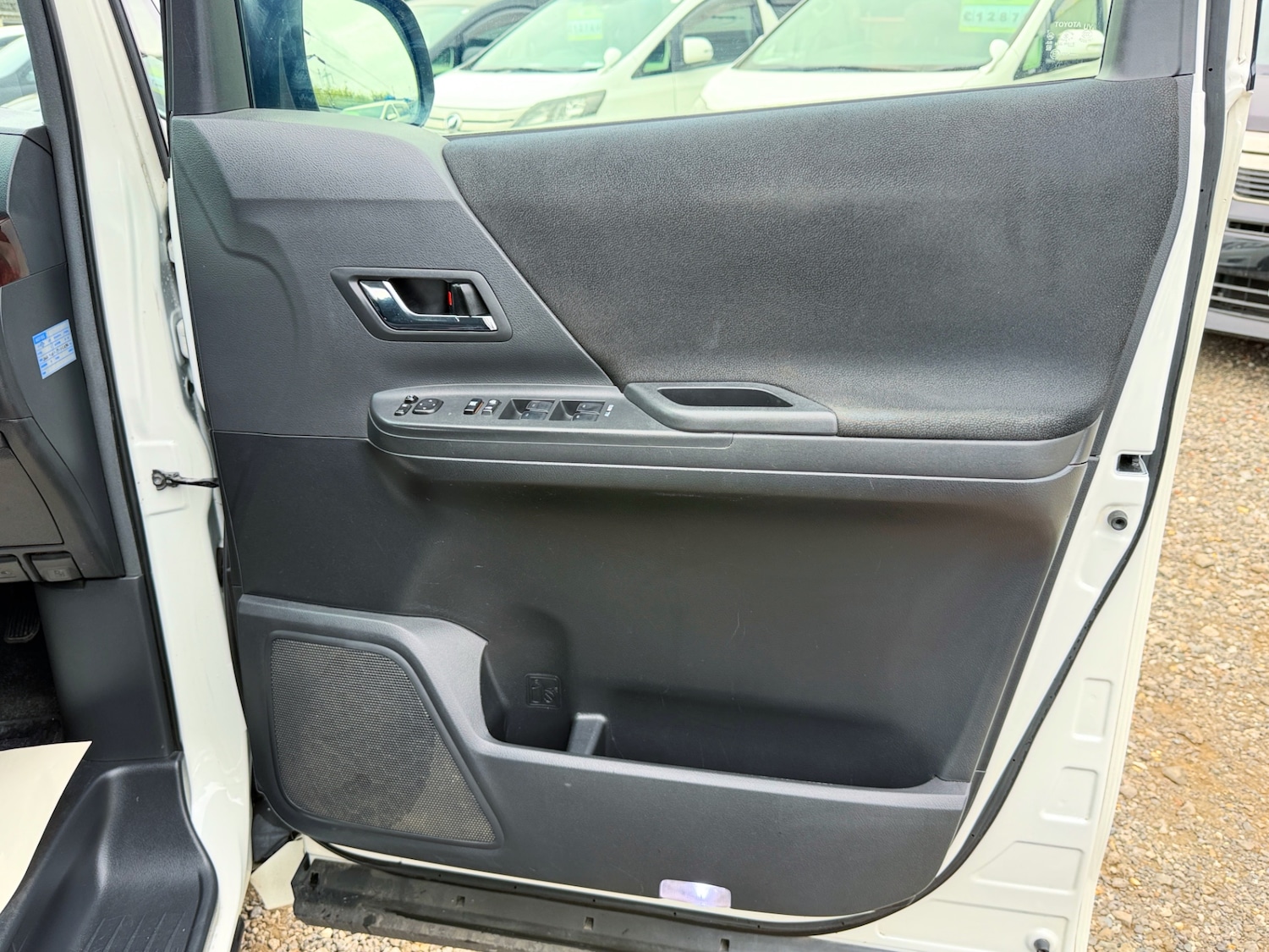 Used Toyota Alphard 2024 for sale - 78210508: Photo 33