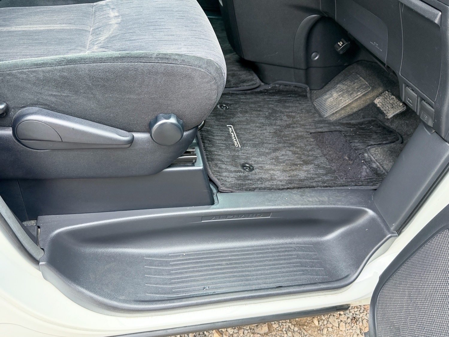 Used Toyota Alphard 2024 for sale - 78210508: Photo 35