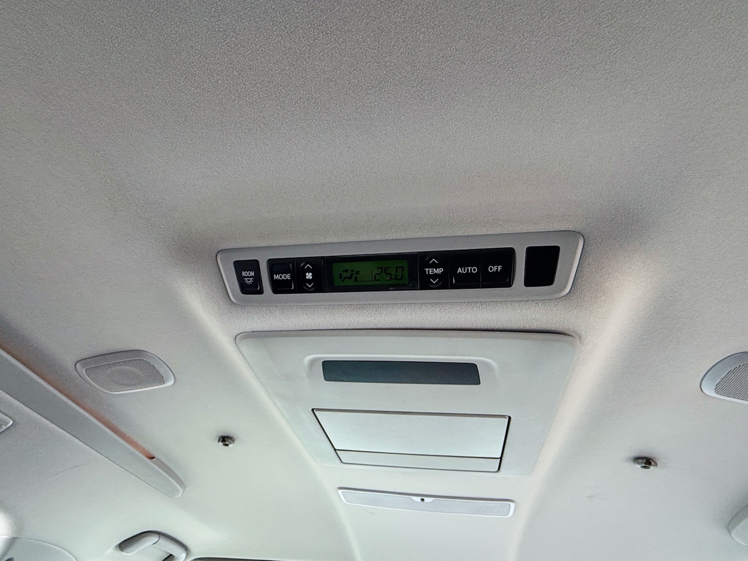 Used Toyota Alphard 2024 for sale - 78210508: Photo 38