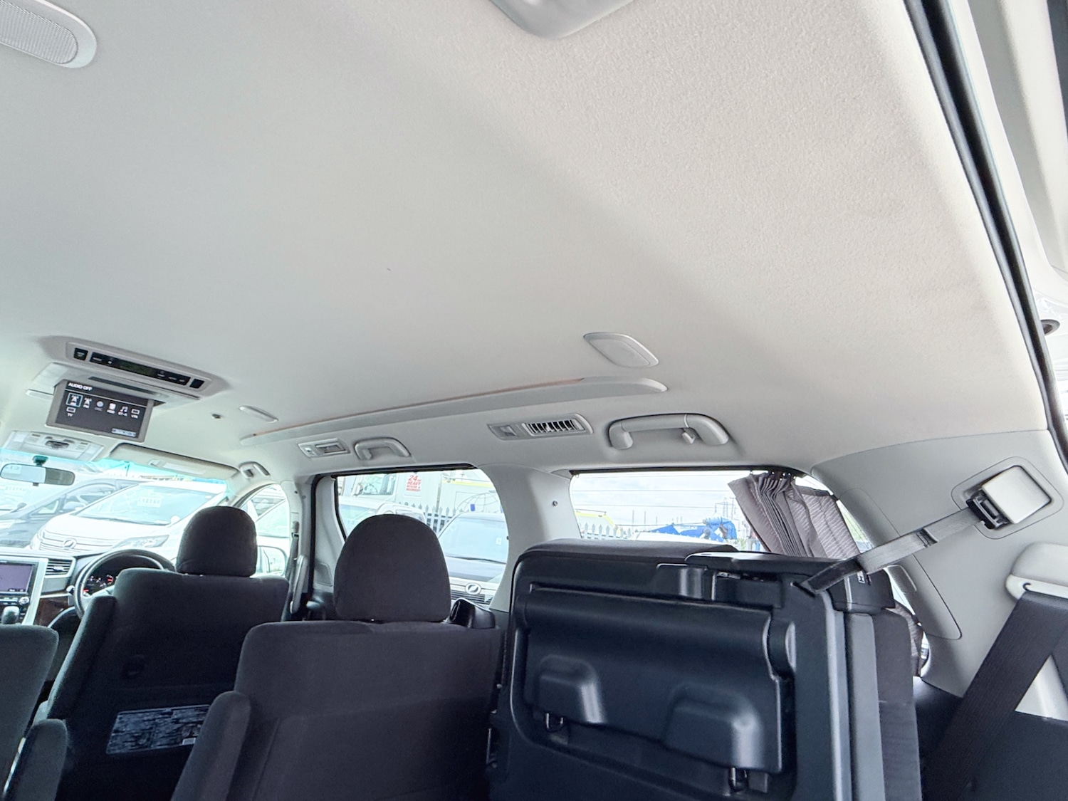 Used Toyota Alphard 2024 for sale - 78210508: Photo 45