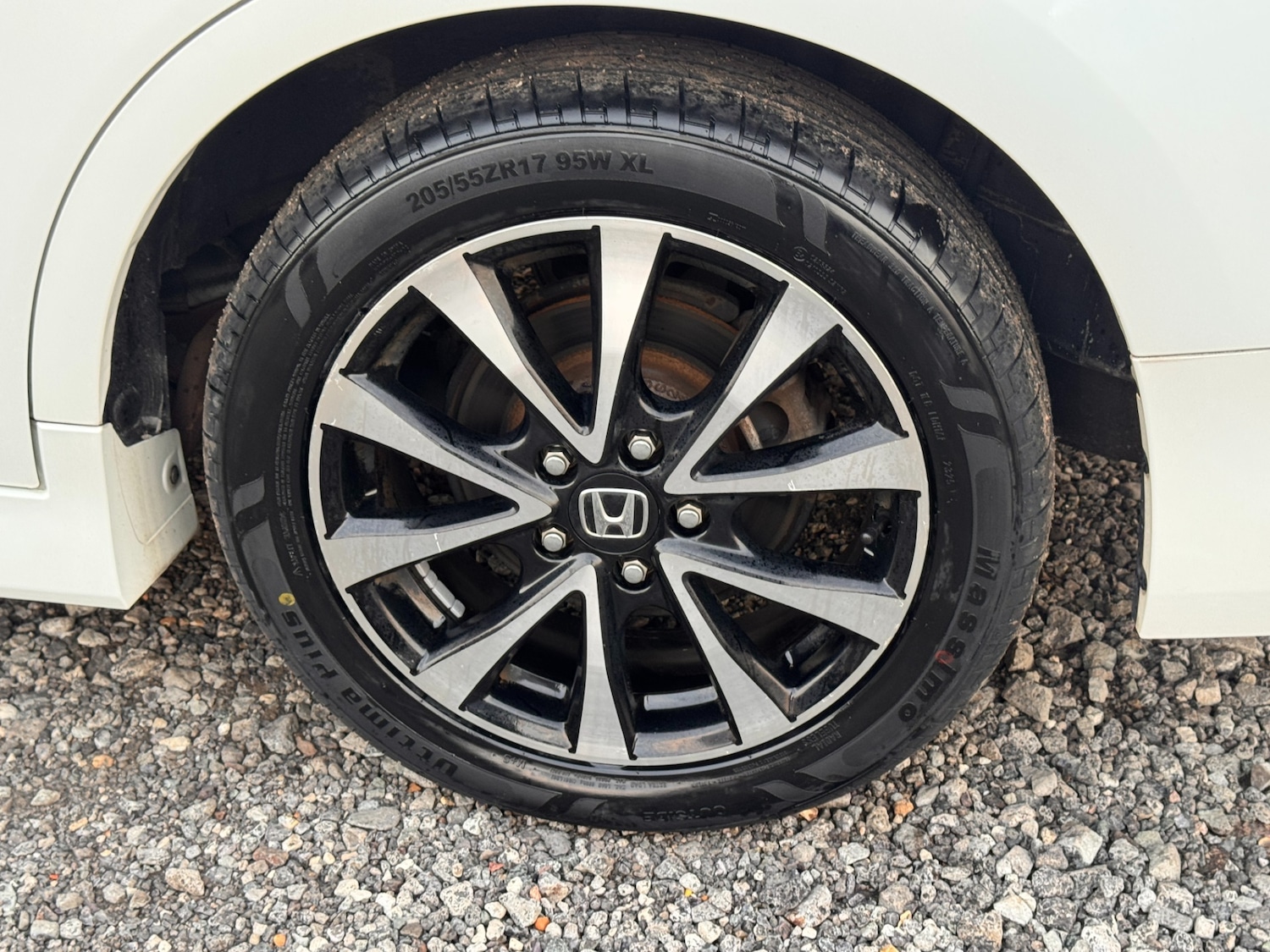 Used Honda Stepwagon 2013 for sale - 76265800: Photo 11