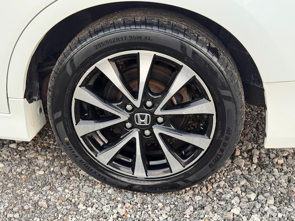 Used Honda Stepwagon 2013 for sale - 76265800: Photo 11