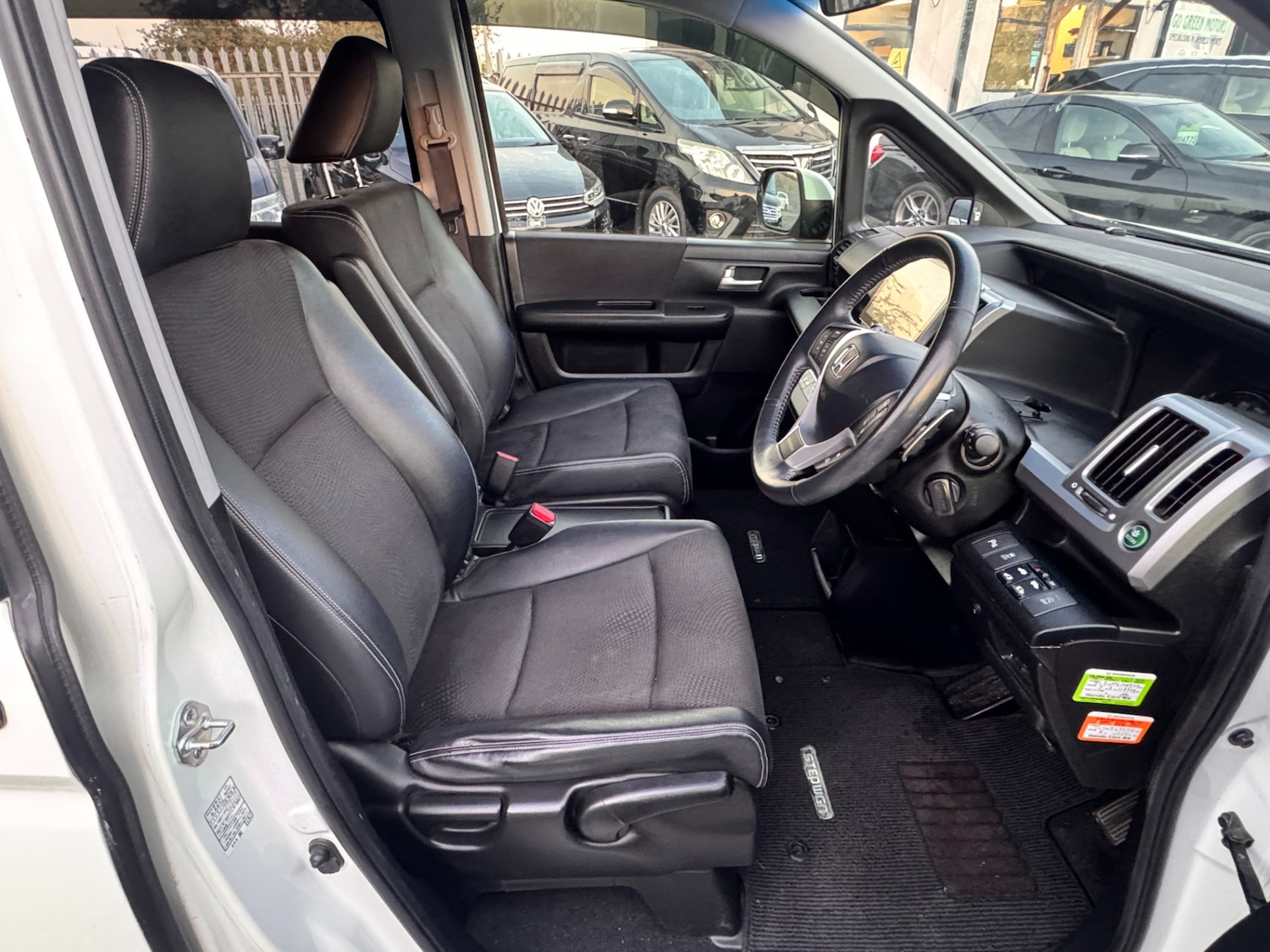 Used Honda Stepwagon 2013 for sale - 76265800: Photo 18