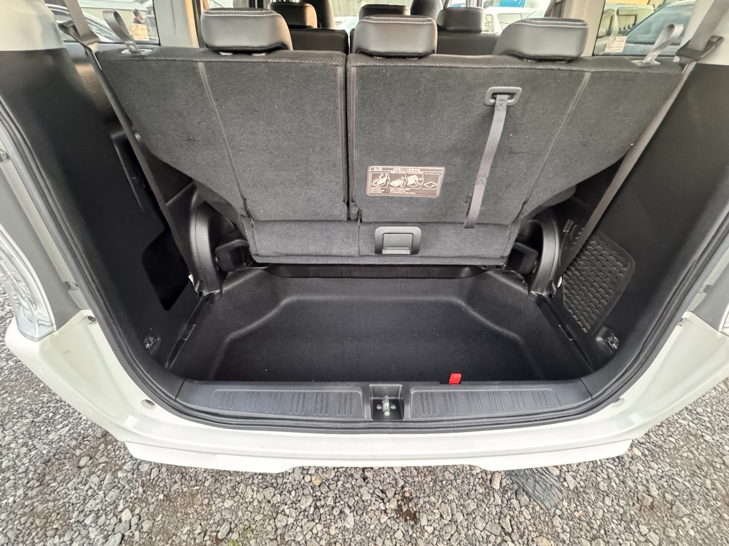 Used Honda Stepwagon 2013 for sale - 76265800: Photo 26