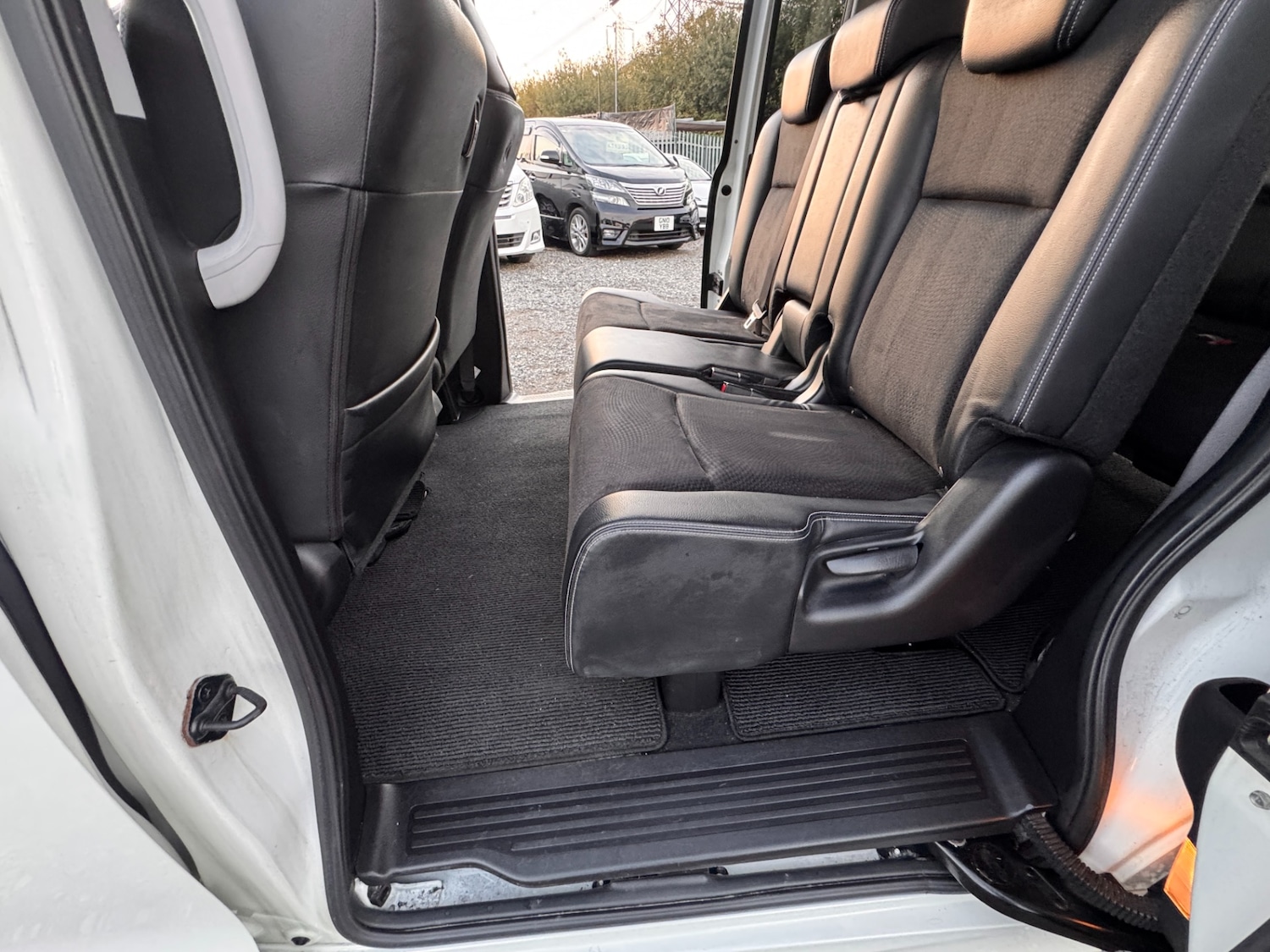 Used Honda Stepwagon 2013 for sale - 76265800: Photo 29