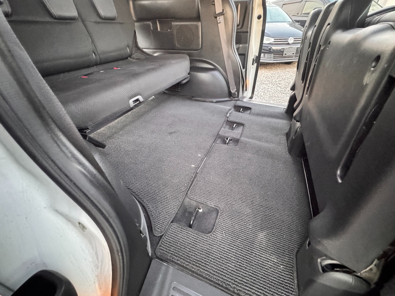 Used Honda Stepwagon 2013 for sale - 76265800: Photo 34