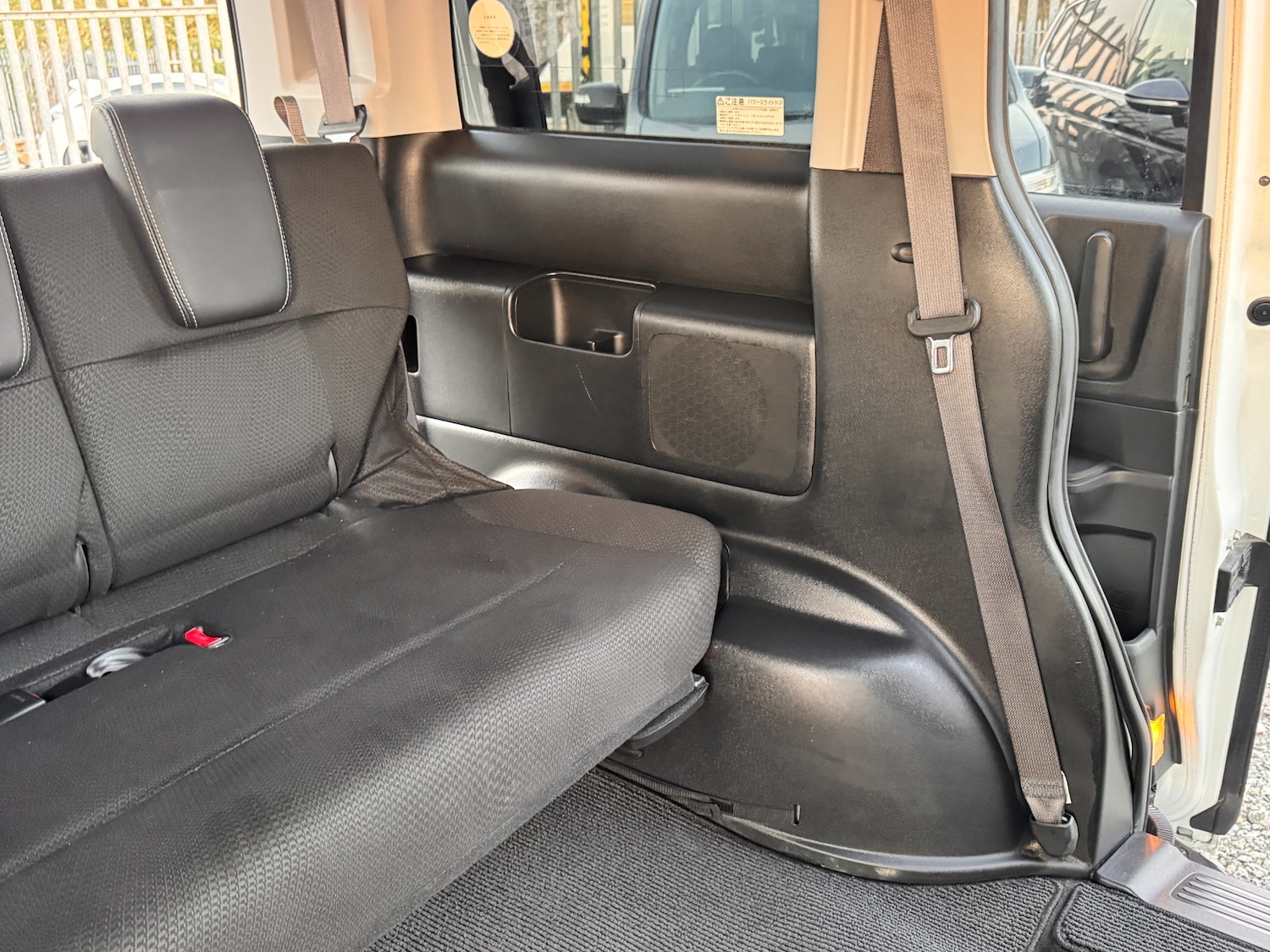 Used Honda Stepwagon 2013 for sale - 76265800: Photo 36