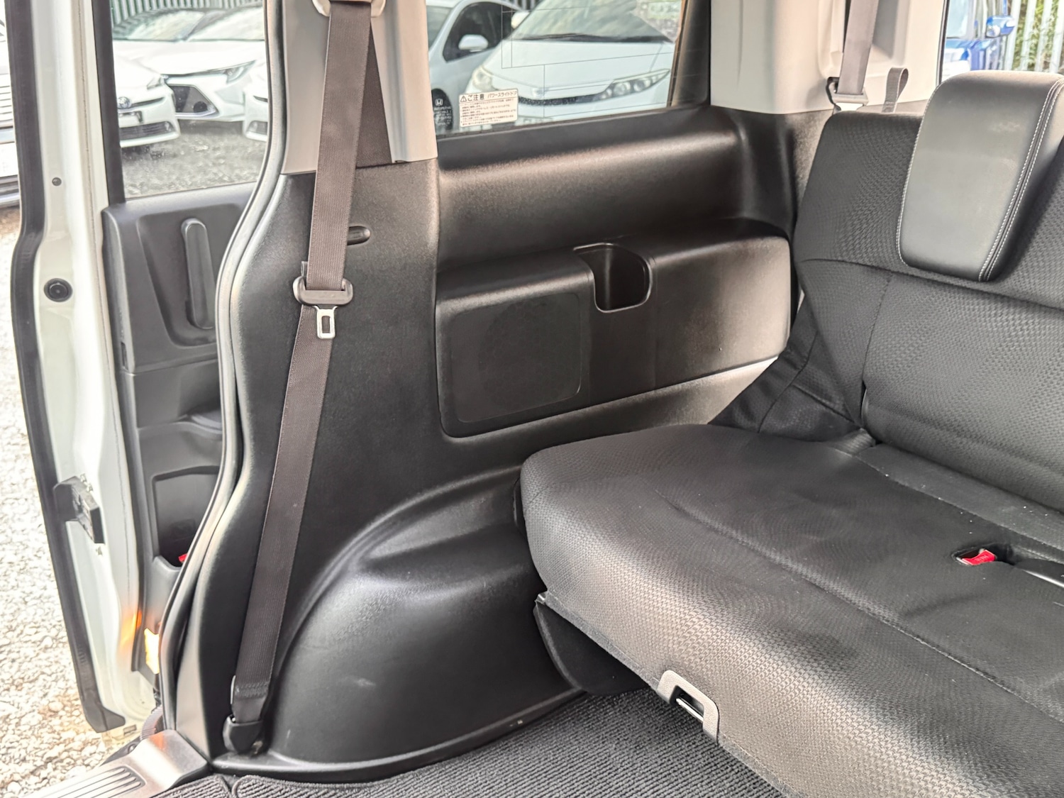 Used Honda Stepwagon 2013 for sale - 76265800: Photo 37