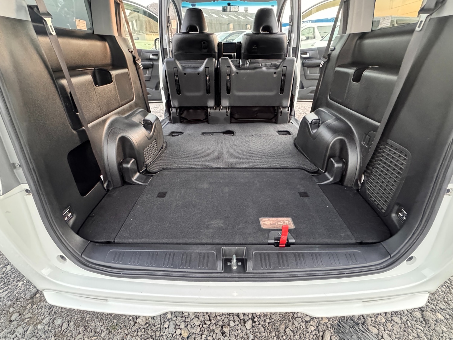 Used Honda Stepwagon 2013 for sale - 76265800: Photo 42