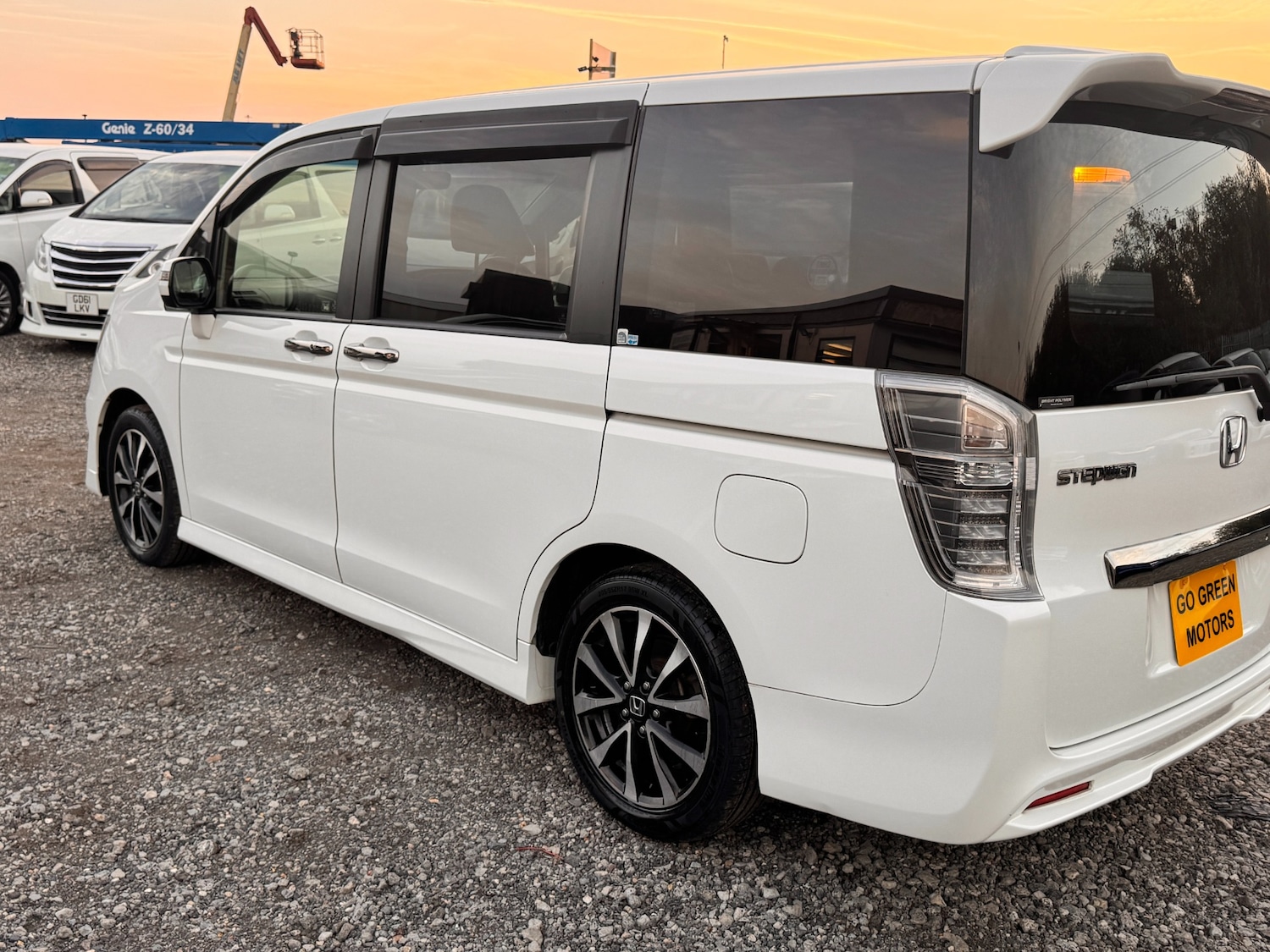 Used Honda Stepwagon 2013 for sale - 76265800: Photo 6