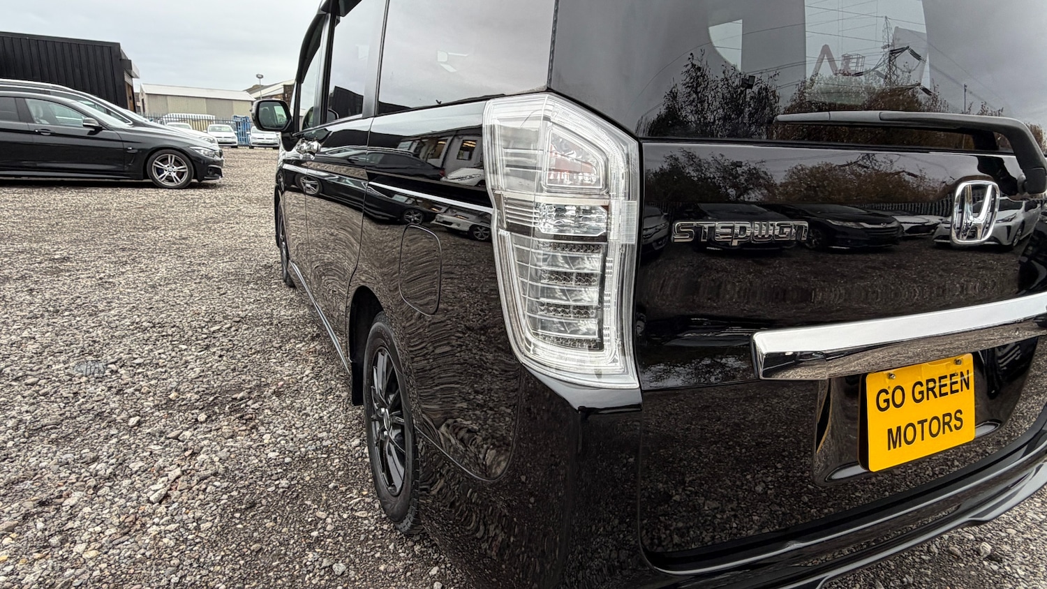 Used Honda Stepwagon 2014 for sale - 76906258: Photo 8