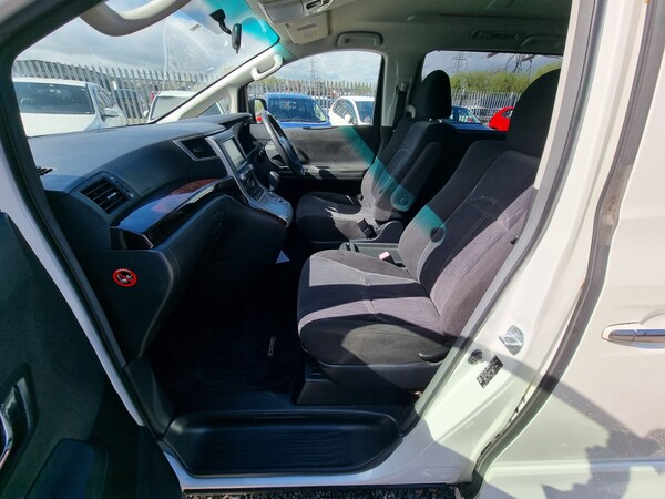 Used Toyota Alphard 2024 for sale - 70540948: Photo 18