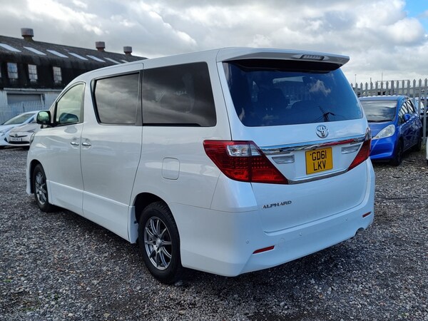 Used Toyota Alphard 2024 for sale - 70540948: Photo 5