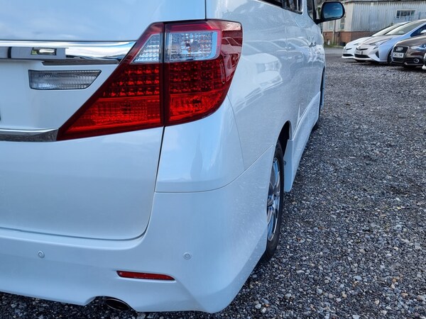 Used Toyota Alphard 2024 for sale - 70540948: Photo 6