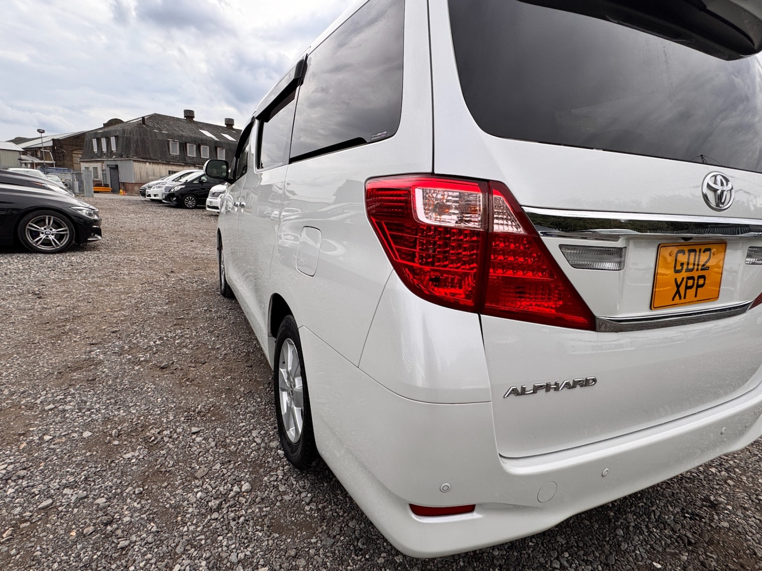 Used Toyota Alphard 2012 for sale - 76157464: Photo 12