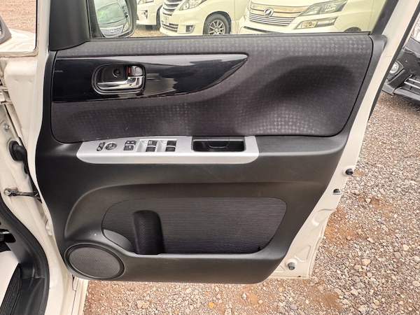 Used Honda N-Box 2015 for sale - 76289676: Photo 23
