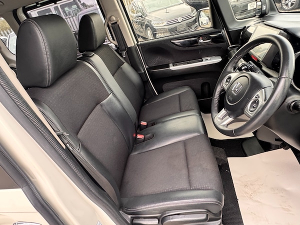 Used Honda N-Box 2015 for sale - 76289676: Photo 25