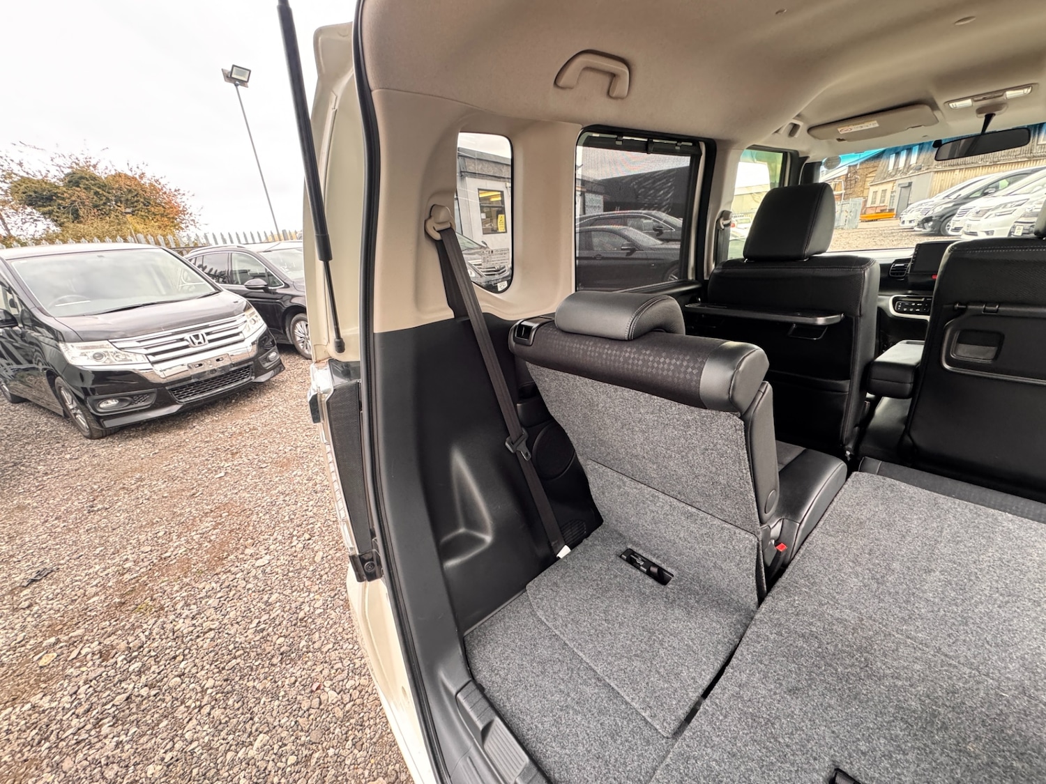 Used Honda N-Box 2015 for sale - 76289676: Photo 35