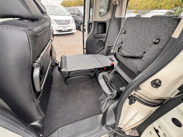 Used Honda N-Box 2015 for sale - 76289676: Photo 38
