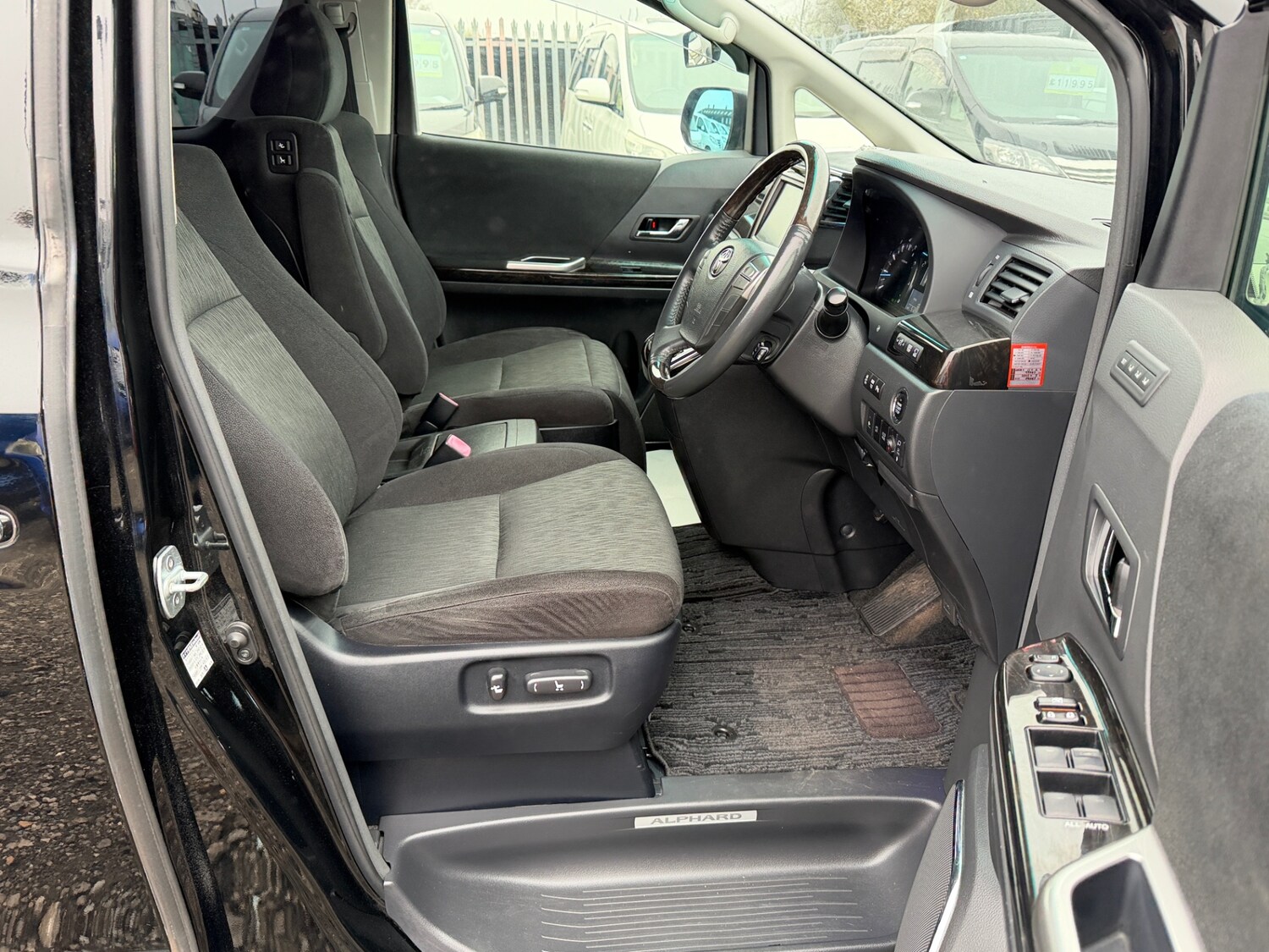 Used Toyota Alphard 2026 for sale - 77791216: Photo 31