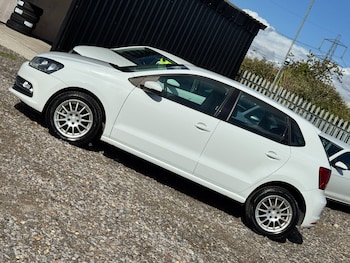 Used Volkswagen Polo 2014 for sale - 75934387: Photo