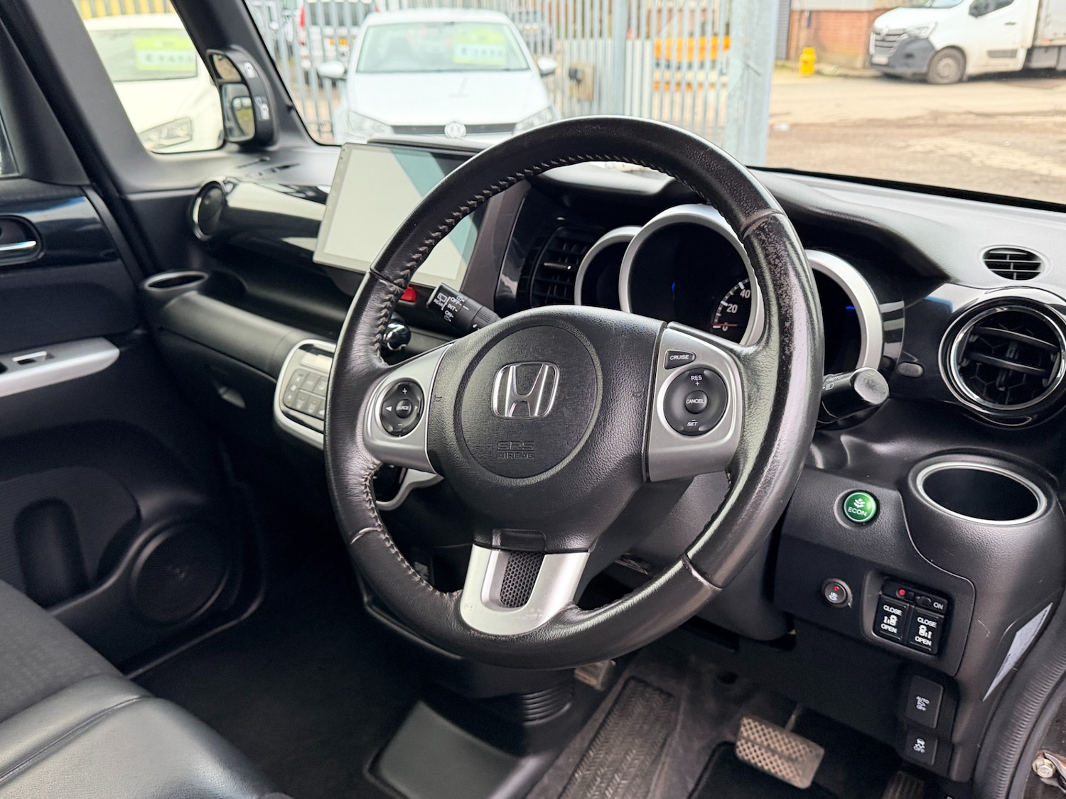 Used Honda N-Box 2015 for sale - 77034699: Photo 10