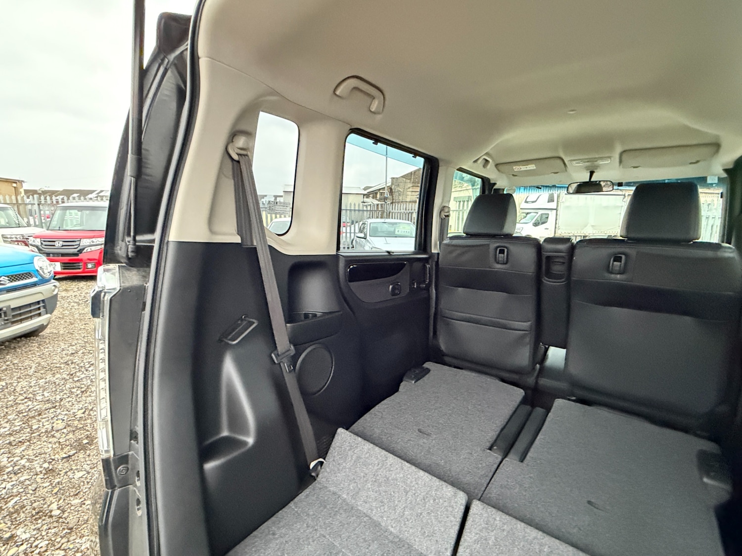 Used Honda N-Box 2015 for sale - 77034699: Photo 16