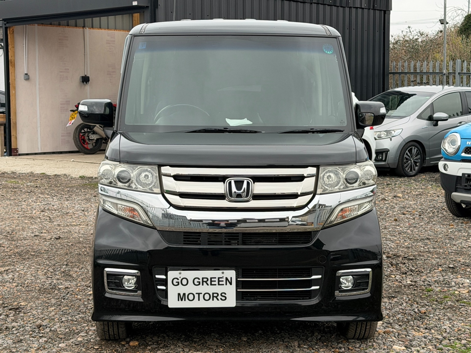 Used Honda N-Box 2015 for sale - 77034699: Photo 2