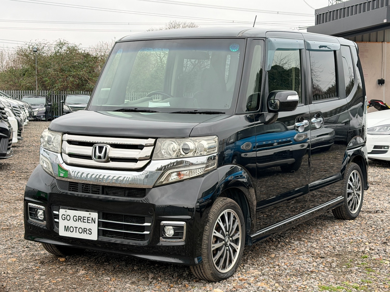 Used Honda N-Box 2015 for sale - 77034699: Photo 3