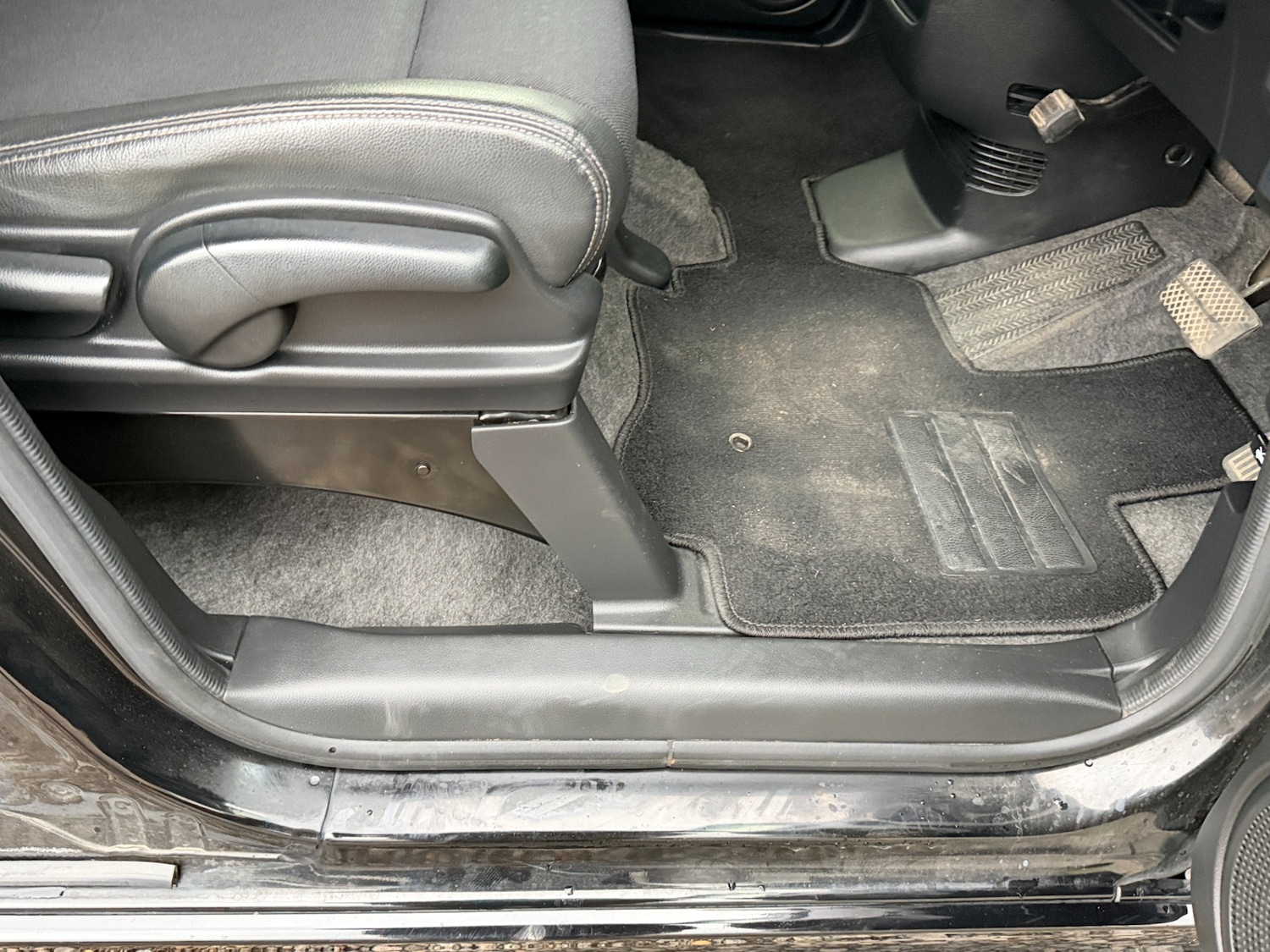 Used Honda N-Box 2015 for sale - 77034699: Photo 31