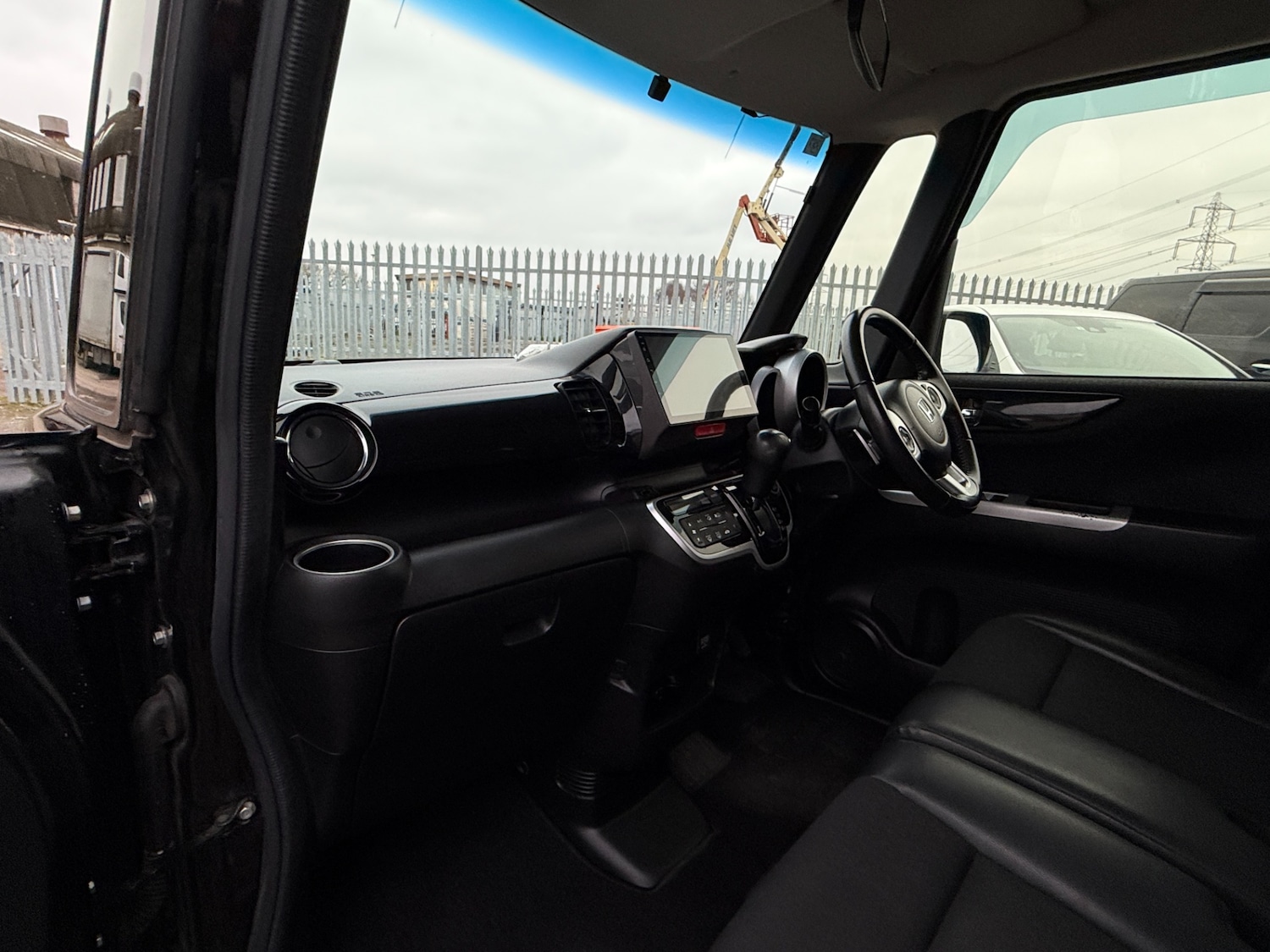 Used Honda N-Box 2015 for sale - 77034699: Photo 39