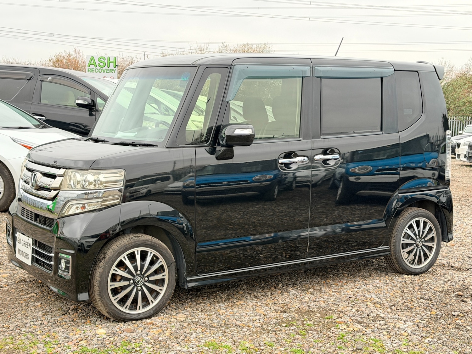 Used Honda N-Box 2015 for sale - 77034699: Photo 4